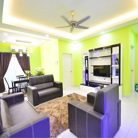 Johar Jantan Apartment Shah Alam Bagian luar foto